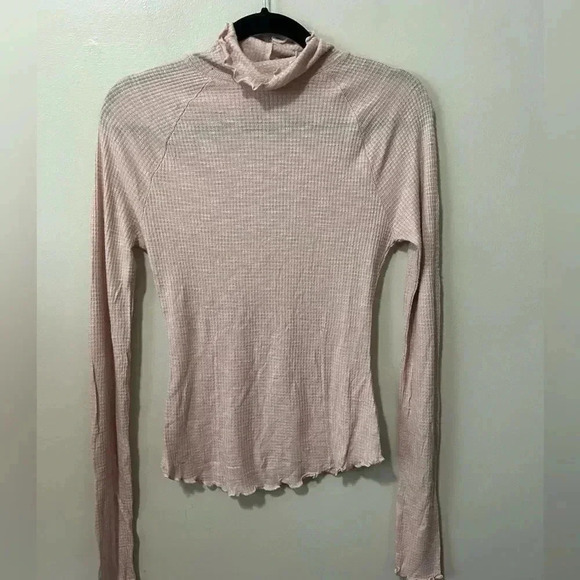 NWOT Free People Pink Skyline Thermal Ribbed Ruffle Trim Mock Neck Top S - Picture 3 of 7